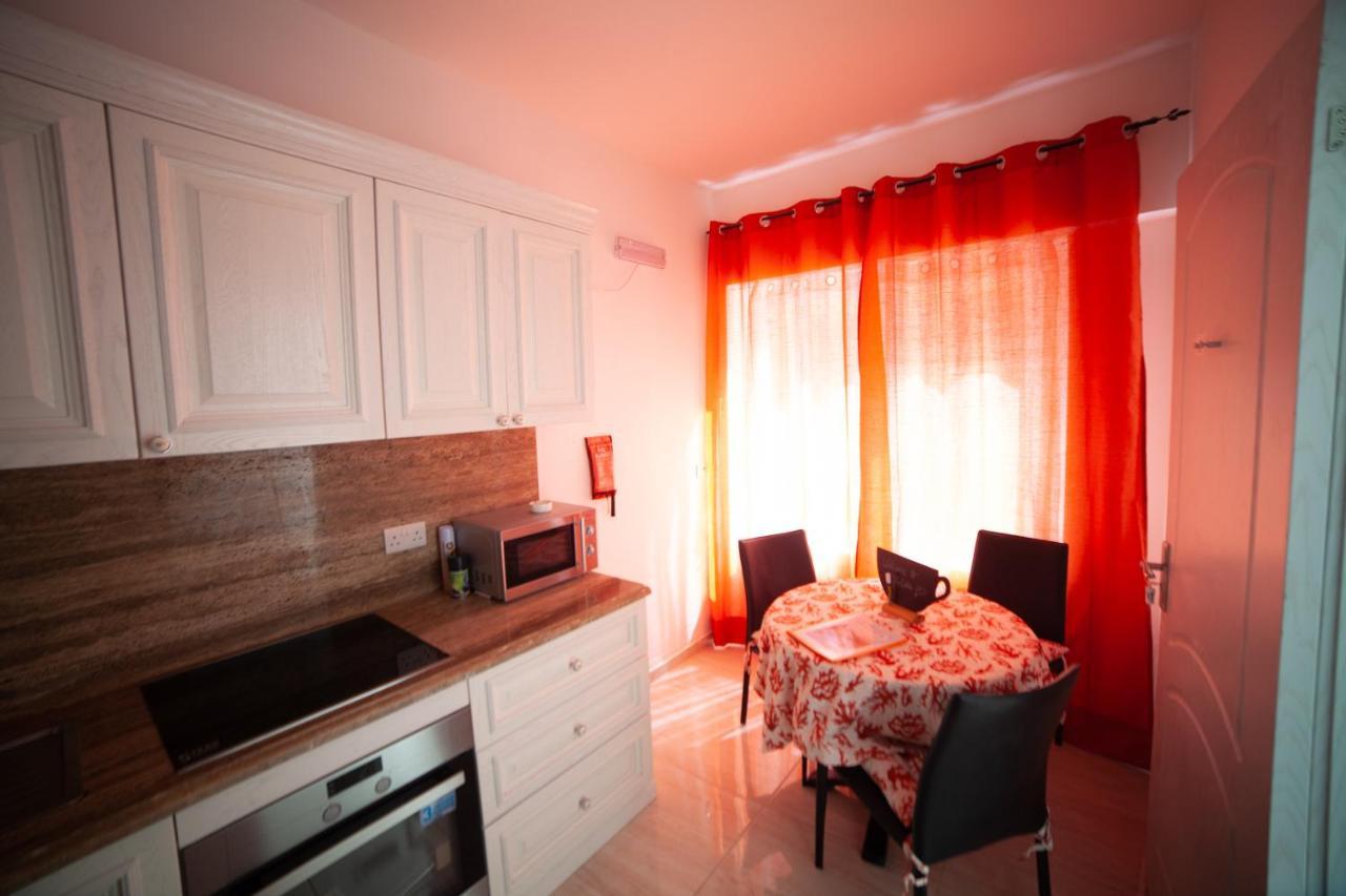 Violetta Apartment Birżebbuġa Екстериор снимка